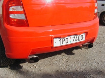 Škoda Fabia 1 zadní nárazník s výřezem pro spz