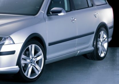 Lemy blatníků – černý rastr, Škoda Octavia II.RS, 2005-2008